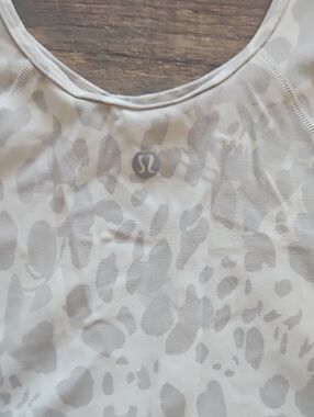 Lululemon Light Gray Animal Print Athletic Tank